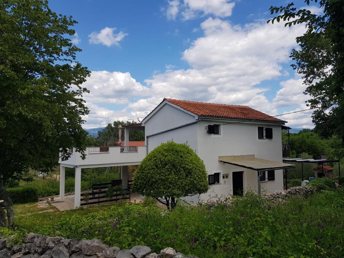 Apartment Buric Zupanje Luaran gambar