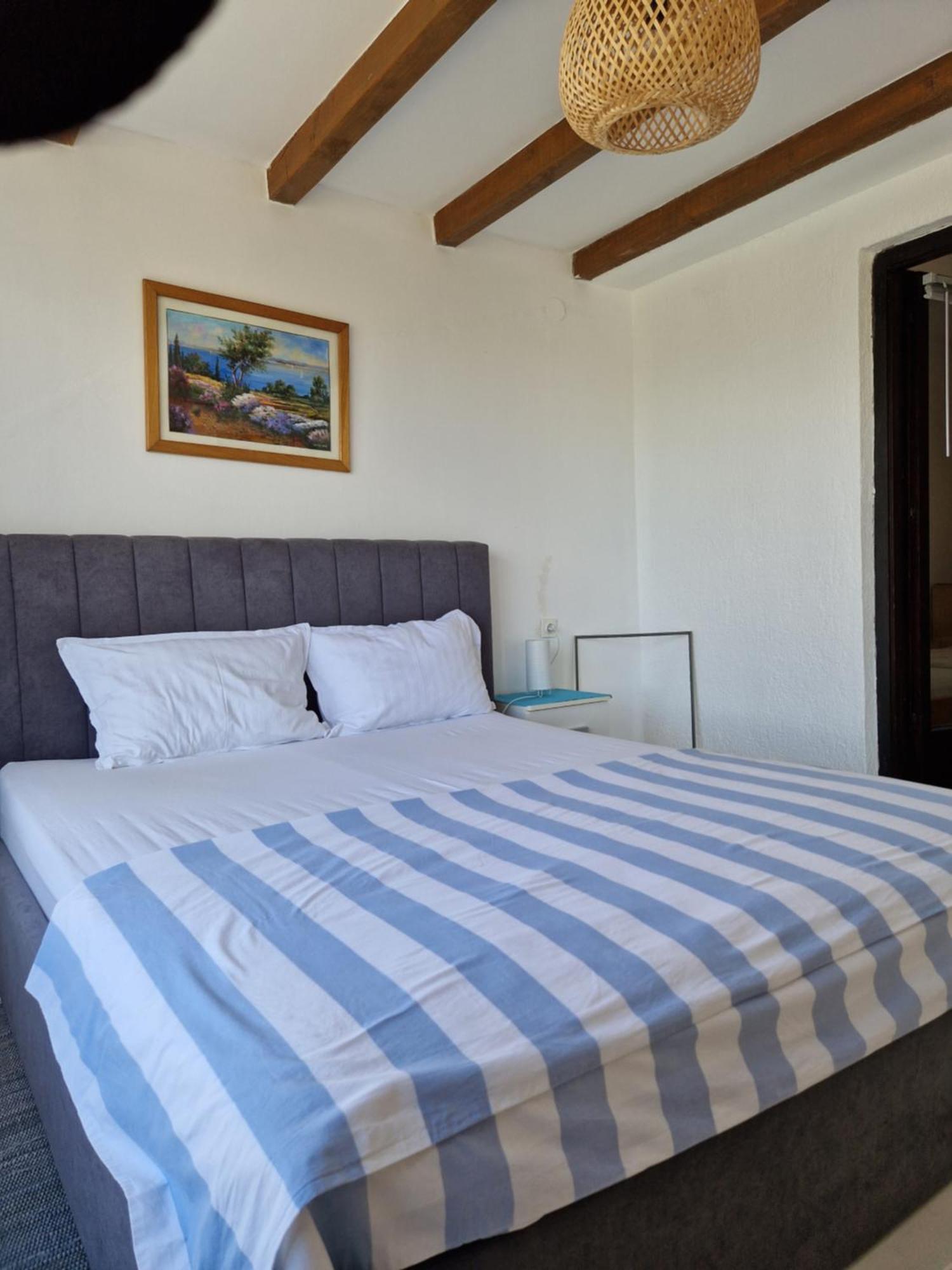 Apartment Buric Zupanje Luaran gambar