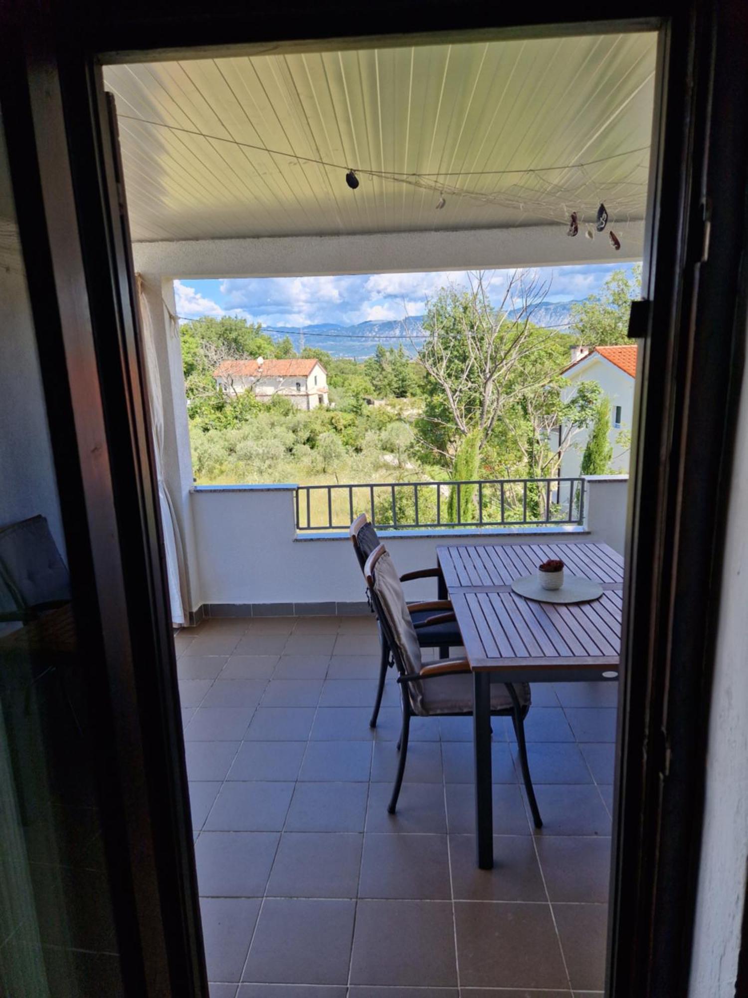 Apartment Buric Zupanje Luaran gambar