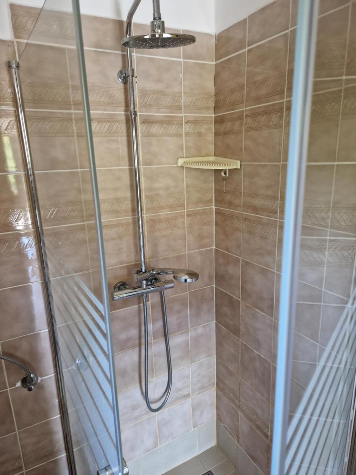 Apartment Buric Zupanje Luaran gambar